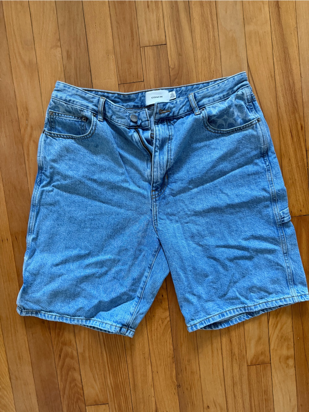 Coach Men’s Signature Denim Shorts Size 34 Light Wash Monogram Pockets